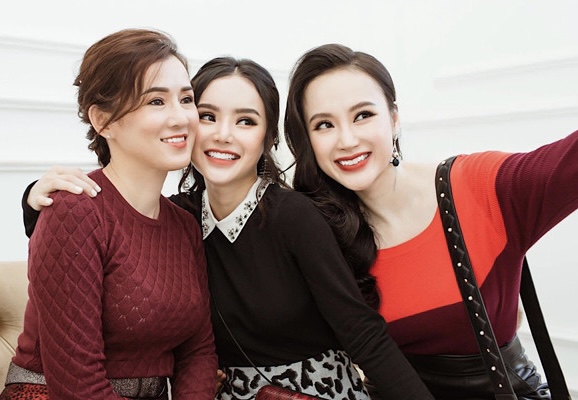 Mẹ Angela Phương Trinh bất lực lên tiếng: Con đã u mê phát ngôn những điều không đúng, tôi làm mẹ khuyên bảo không được - Ảnh 5.