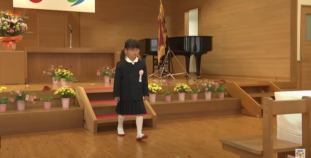 Thú vị lễ khai giảng kỳ lạ nhất Nhật Bản: Toàn trường chỉ có duy nhất 1 học sinh nhập học - Ảnh 2.