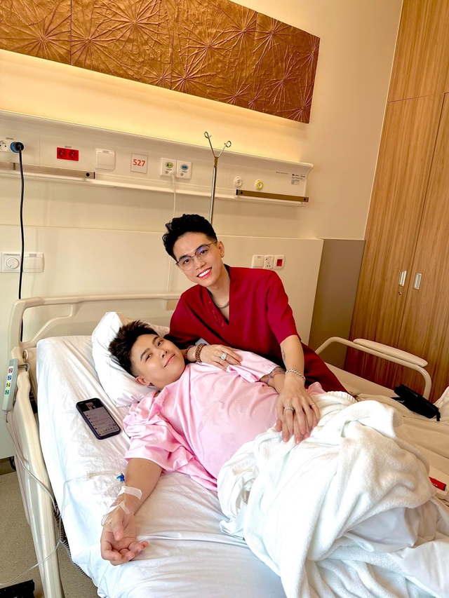 “Người đàn ông” thứ 4 ở Việt Nam mang thai kể chuyện sinh con, mổ xong ít giờ đã đi lại bình thường - Ảnh 3.