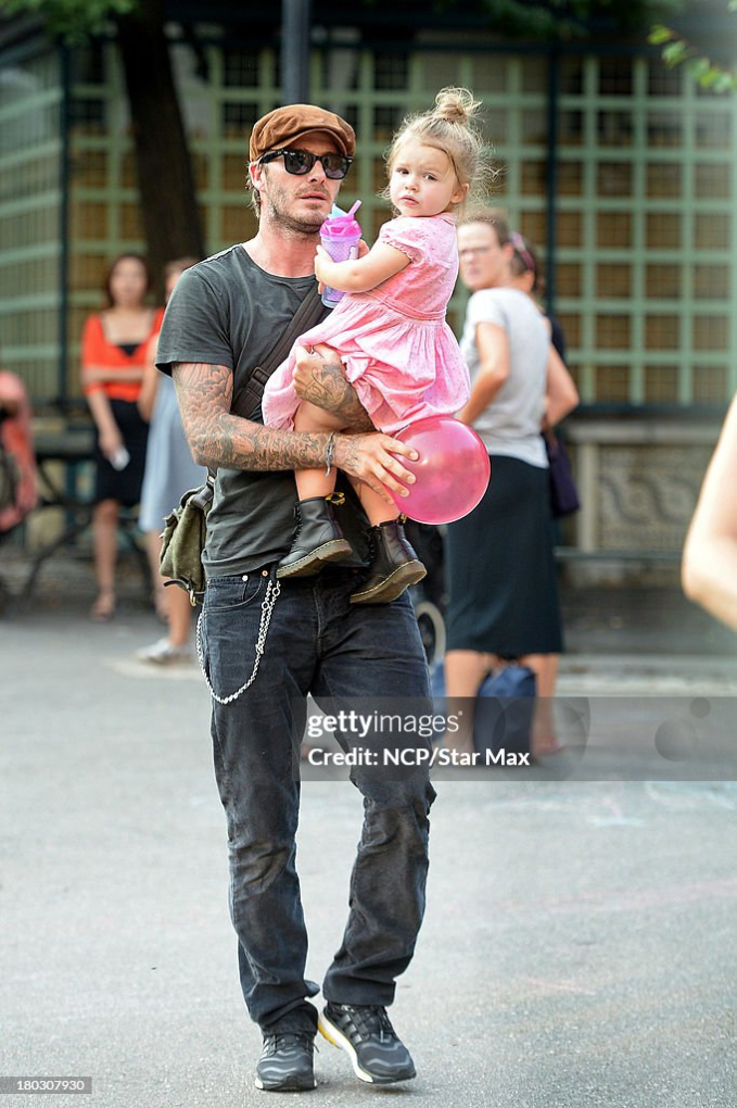 Con gái Beckham ở tuổi dậy thì: Lột xác thành thiếu nữ xinh đẹp, thích diện váy hai dây nữ tính, gây sốt mỗi lần xuất hiện cùng bố - Ảnh 16. Con gái Beckham ở tuổi dậy thì: Lột xác thành thiếu nữ xinh đẹp, thích diện váy hai dây nữ tính, gây sốt mỗi lần xuất hiện cùng bố - Ảnh 16.
