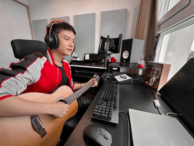 Thất bại v&igrave; đầu tư chứng kho&aacute;n, nam ca sĩ Việt phải b&aacute;n nh&agrave; - Ảnh 4.