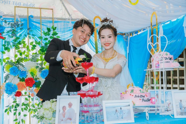 Bị ong đốt trước ngày cưới, cô dâu khiến make up giỏi nhất cũng bất lực, chồng không thể nhịn cười - Ảnh 4.
