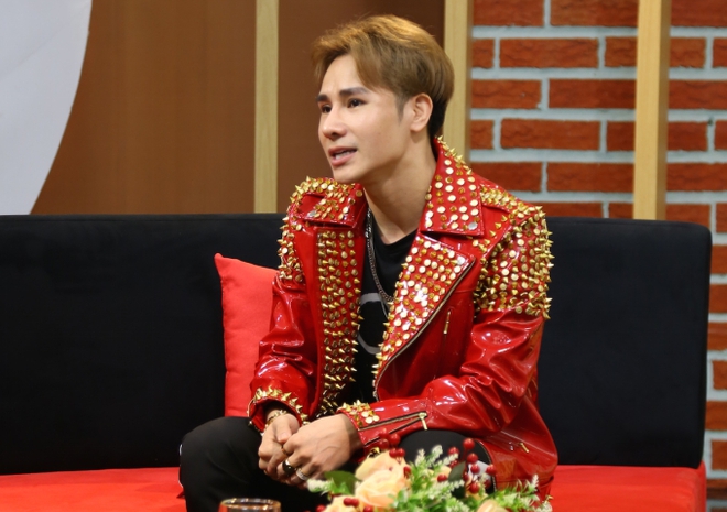 Ca sĩ Chu Bin: Hát mãi không nổi, đời tư hỗn loạn, hết dính sự cố chất thải giờ còn bị bắt vì ma tuý - Ảnh 4.