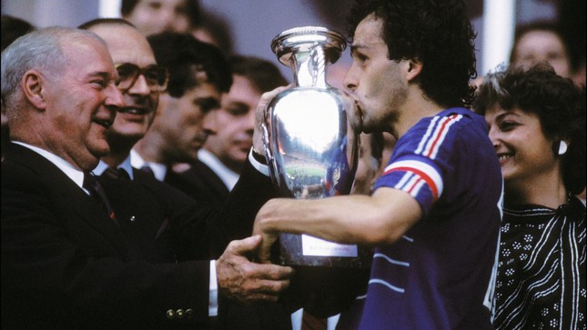 EURO 1984, sự thống trị của người Pháp - Ảnh 1.