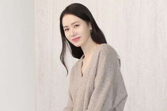 Mẹ 1 con Son Ye Jin: U45 vẫn đẹp chấn động, tiết lộ thức uống thường dùng vào sáng - tối - Ảnh 2.