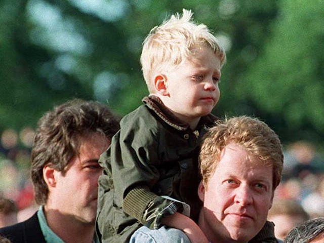 Not William or Harry, this is the real estate heir associated with Princess Diana's life - Photo 2.