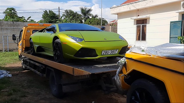 Công an Quảng Bình lên tiếng vụ tiêu hủy 2 siêu xe Lamborghini và G63 AMG - Ảnh 1.