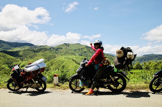 Bà ngoại U70 lái xe máy gần 1000km, quyết đưa cháu đi phượt mặc những lời can ngăn - Ảnh 12.