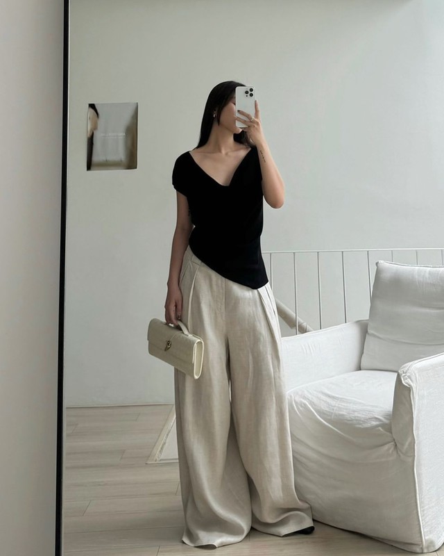 Hot fashion blogger cũng chỉ phối quần ống rộng theo 5 cách này, đảm bảo chất mà ai cũng sẵn đồ phối theo - Ảnh 6.