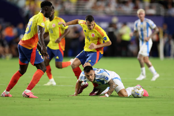 Trực tiếp chung kết Copa 2024 Argentina - Colombia: Messi khóc rời sân sớm, hai đội đá hiệp phụ - Ảnh 1.