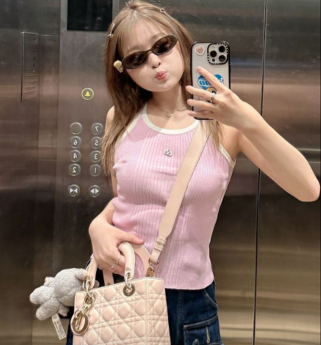 Rich kid Chao tiêu vài trăm triệu mỗi tháng ở Mỹ nhưng diện toàn local brand Việt, giá bình dân mà style xinh hết sức - Ảnh 16.