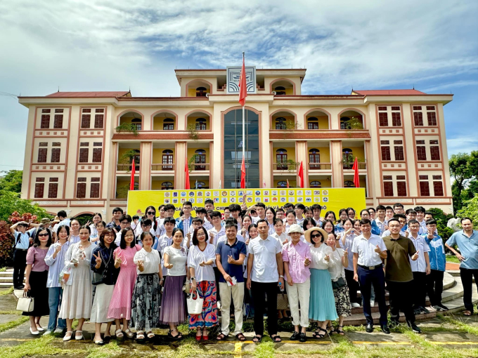 Ngôi trường được nhắc tên nhiều nhất hiện tại: Có 5 thủ khoa toàn quốc thi tốt nghiệp THPT 2024- Ảnh 3.