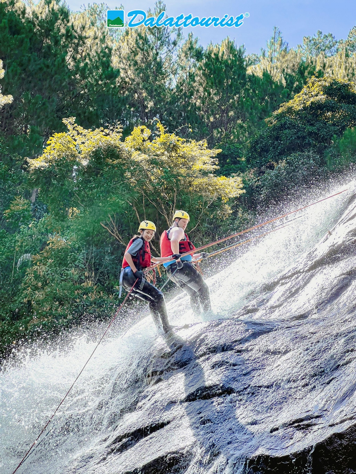 Tour vượt thác Đà Lạt trong top trải nghiệm hàng đầu thế giới- Ảnh 2.