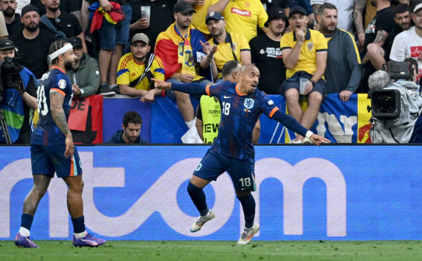 Tuyển Hà Lan thăng hoa, thắng đậm Romania để hiên ngang vào tứ kết Euro 2024 - Ảnh 1.