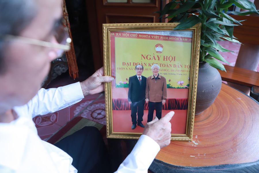 Kỷ niệm đặc biệt của "&ocirc;ng gi&aacute;o l&agrave;ng" với Tổng B&iacute; thư Nguyễn Ph&uacute; Trọng- Ảnh 1.