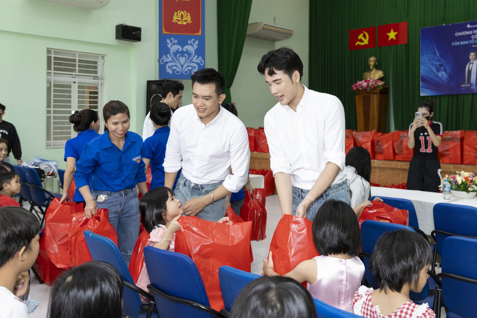 Đến trung tâm Tam Bình ở Thủ Đức, nơi Pax Thiên sống trước khi được Angelina Jolie nhận nuôi- Ảnh 3.