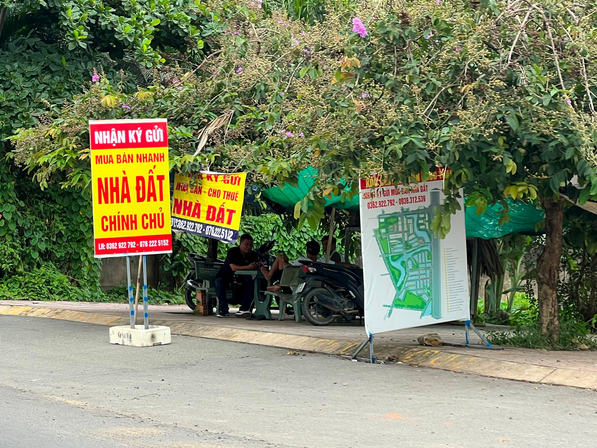 Nỗi lòng nhà đầu tư: “Ôm đất khắp nơi nhưng không có tiền đi du lịch hè”- Ảnh 2.