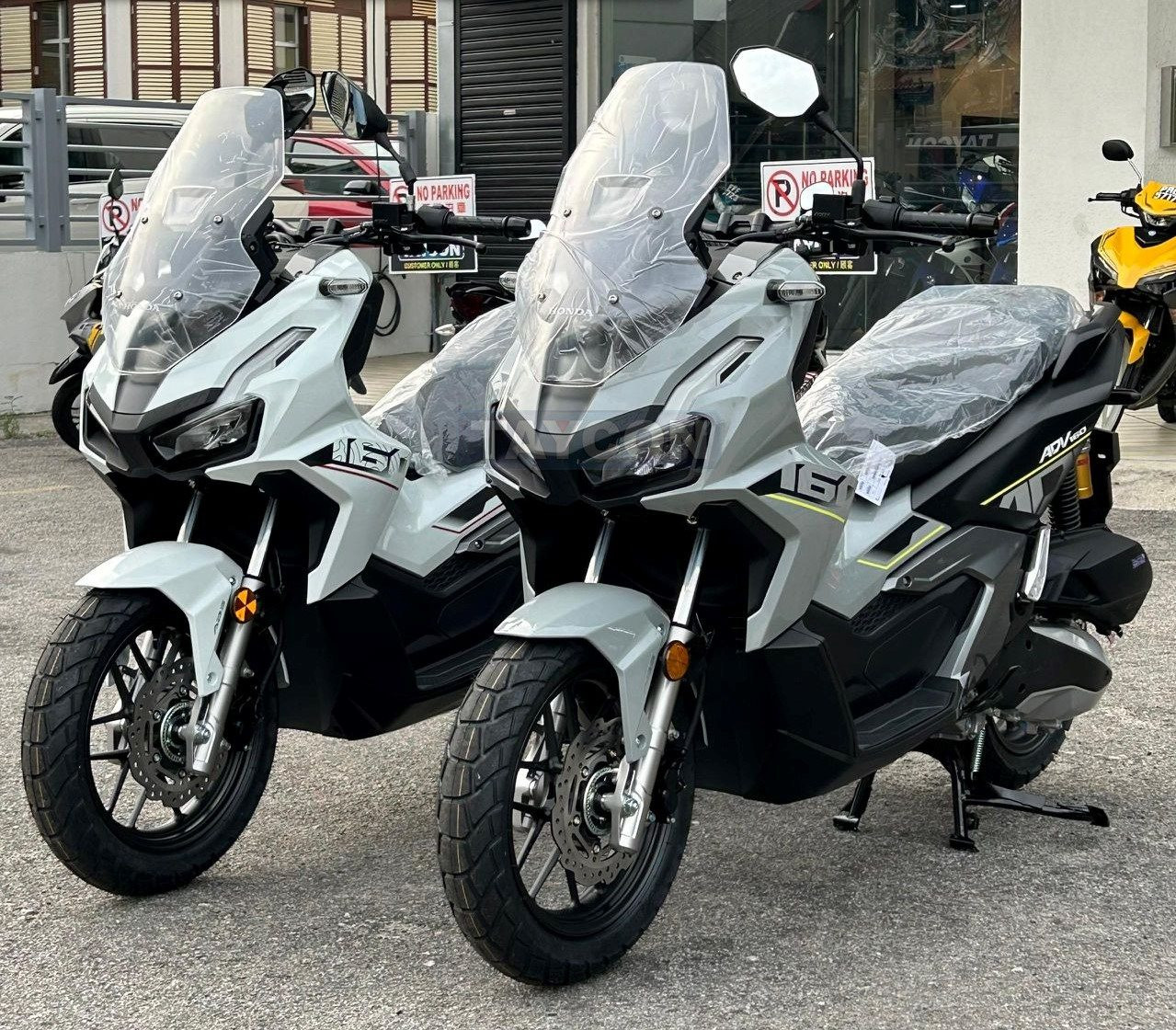 "Vua xe ga" 160cc của Honda về đại lý: Thiết kế vượt Air Blade, giá rẻ so với trang bị- Ảnh 1.