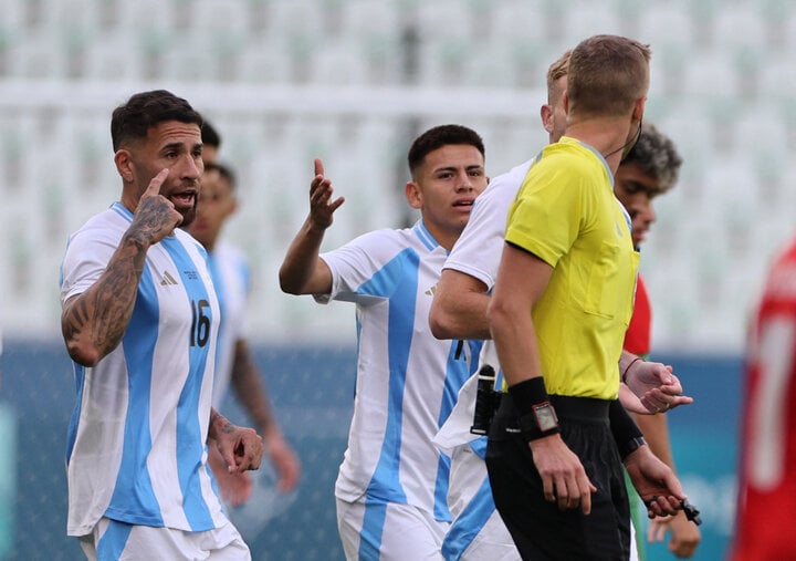 Vì sao bàn gỡ hòa 2-2 của Argentina không được công nhận?- Ảnh 5.