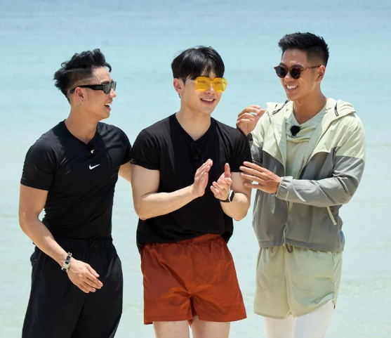 Á hậu Bùi Khánh Linh và Quán quân Vietnam Idol Hà An Huy thành đôi- Ảnh 15.