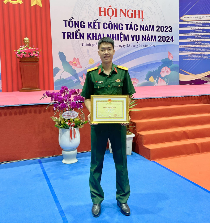 Lê Đức Phát - tay vợt Gen Z cầm cờ Việt Nam tại Olympic gây sốt: Là trung úy quân đội có hành trình vươn top thế giới diệu kỳ- Ảnh 3.