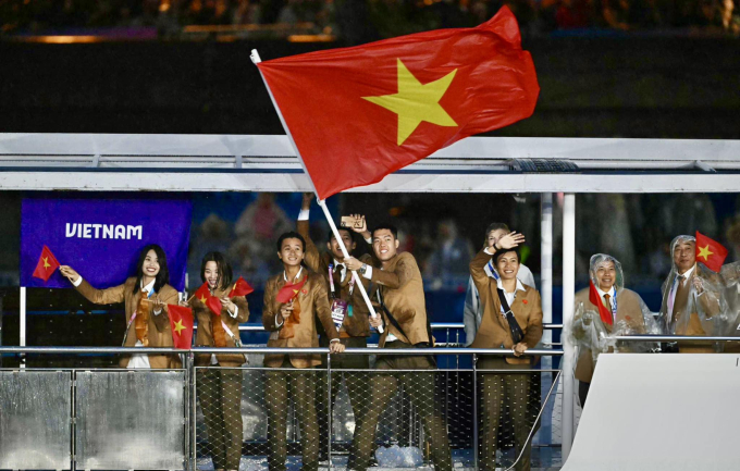 Lê Đức Phát - tay vợt Gen Z cầm cờ Việt Nam tại Olympic gây sốt: Là trung úy quân đội có hành trình vươn top thế giới diệu kỳ- Ảnh 1.