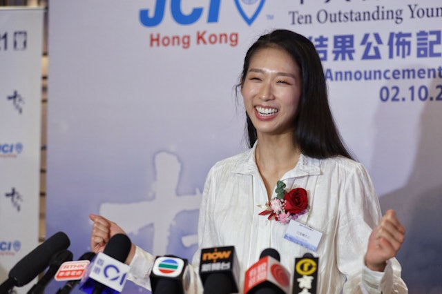 Nữ thần Olympic năm nay xuất hiện: Xinh đẹp như hot girl, tốt nghiệp Stanford, là tiến sĩ Luật nhưng ấn tượng nhất là điều này- Ảnh 6.
