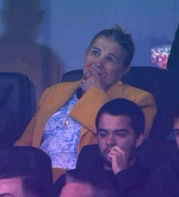 Xót xa: Ronaldo bật khóc nức nở khi thấy mẹ đang lau nước mắt trên khán đài tại Euro 2024 - Ảnh 2.