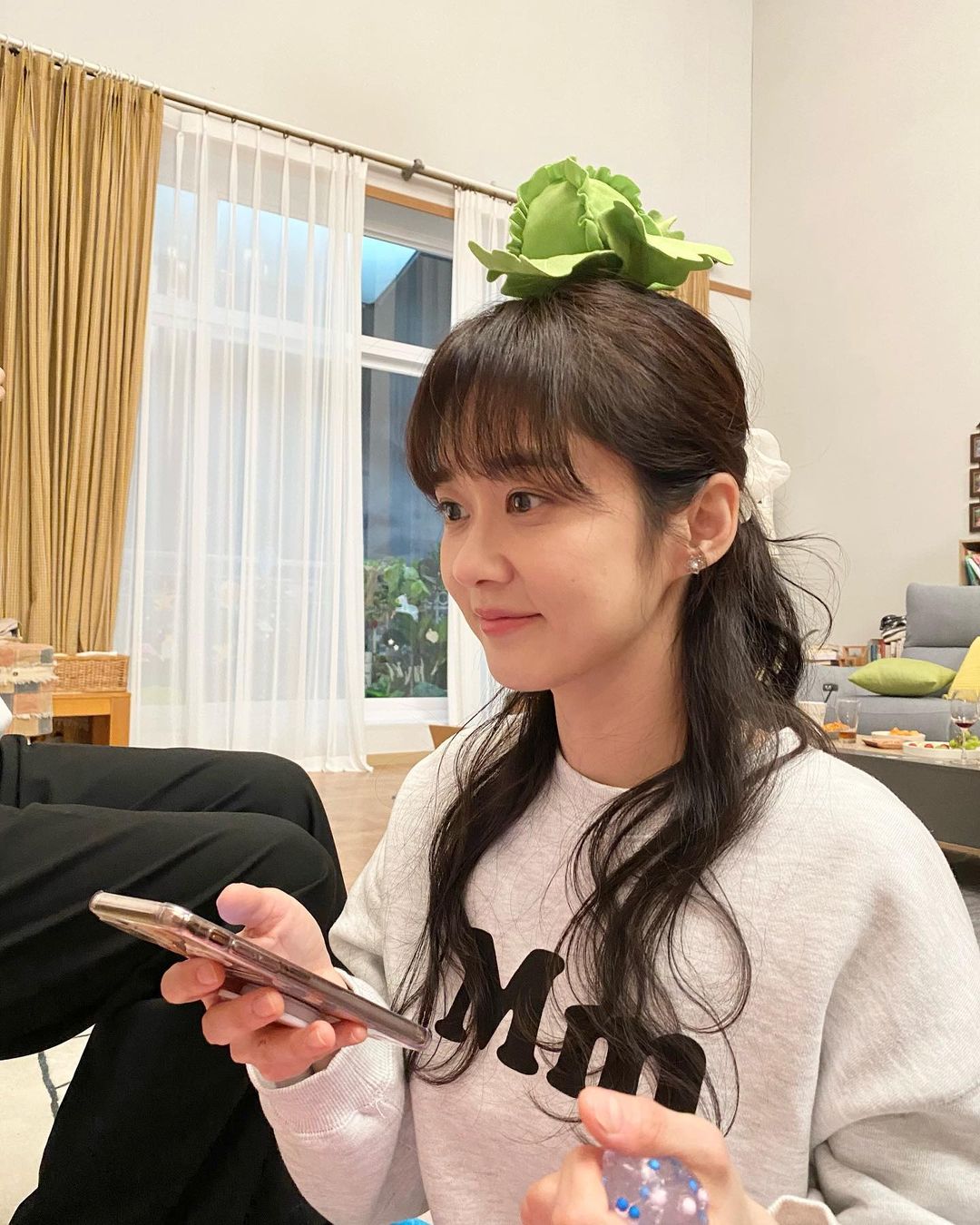 Jang Nara chăm da thế nào mà U45 vẫn trẻ đẹp, được ví như "ma cà rồng" xứ Hàn- Ảnh 4.