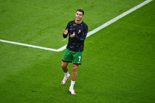 Trực tiếp Bồ Đ&agrave;o Nha - Ph&aacute;p: Ronaldo đ&aacute; ch&iacute;nh, đối đầu Mbappe! - Ảnh 1.