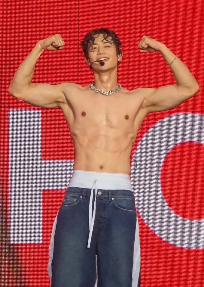 Đại hội 6 múi hot nhất Hàn Quốc hiện nay: Dàn nam thần U40 đồng loạt khoe body lực lưỡng, bạo hơn hẳn đàn em - Ảnh 2.