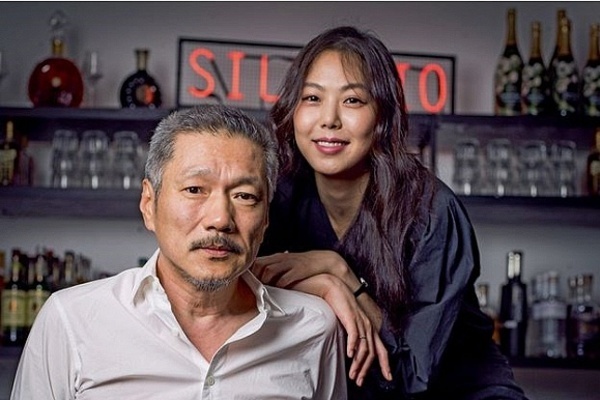 Mỹ nhân bị ghét nhất showbiz 42 tuổi xuống sắc đáng tiếc, sai lầm lớn nhất sự nghiệp là yêu người đáng tuổi bố - Ảnh 4. Mỹ nhân bị ghét nhất showbiz 42 tuổi xuống sắc đáng tiếc, sai lầm lớn nhất sự nghiệp là yêu người đáng tuổi bố - Ảnh 4.