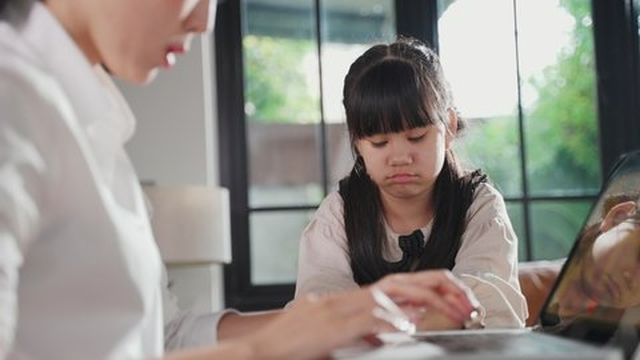 Nếu gia đ&igrave;nh c&oacute; 3 h&agrave;nh động n&agrave;y th&igrave; xin chia buồn: Kh&ocirc;ng sửa kịp, tương lai con c&aacute;i rất ảm đạm - Ảnh 1.