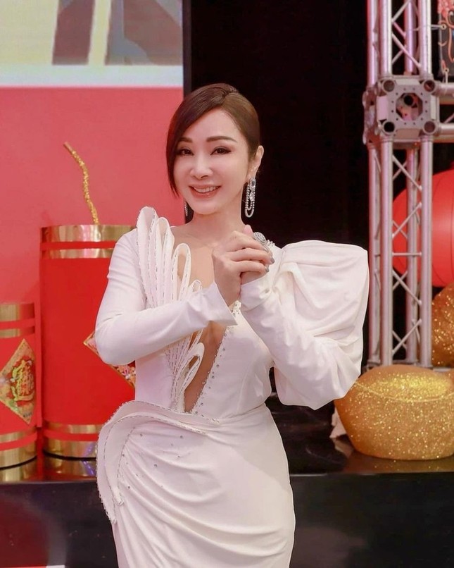 Ngôn Thừa Húc hẹn hò nữ diễn viên hơn 21 tuổi? - Ảnh 5. Ngôn Thừa Húc hẹn hò nữ diễn viên hơn 21 tuổi? - Ảnh 5.