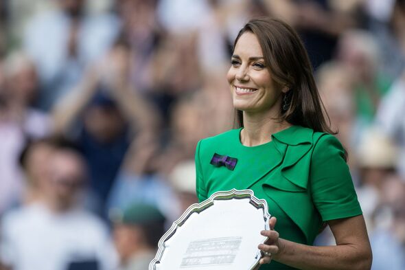 Princess Kate wants to fill the earth because of her father's funny mistake at Wimbledon - Photo 3.