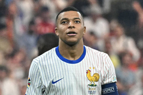 Trực tiếp bán kết Euro 2024 Tây Ban Nha - Pháp: VÀO!!! Mbappe không mặt nạ quá nguy hiểm! - Ảnh 1.