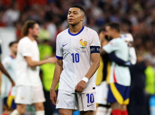 Mbappe lần đầu lên tiếng sau khi bị loại thất vọng tại Euro 2024: Tôi đá kém nên phải về nhà - Ảnh 3.