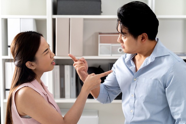 Trào lưu mới của giới trẻ Trung Quốc: Rao bán sếp tồi, việc tệ giá vài chục xu trên các sàn TMĐT để giải toả căng thẳng - Ảnh 1.