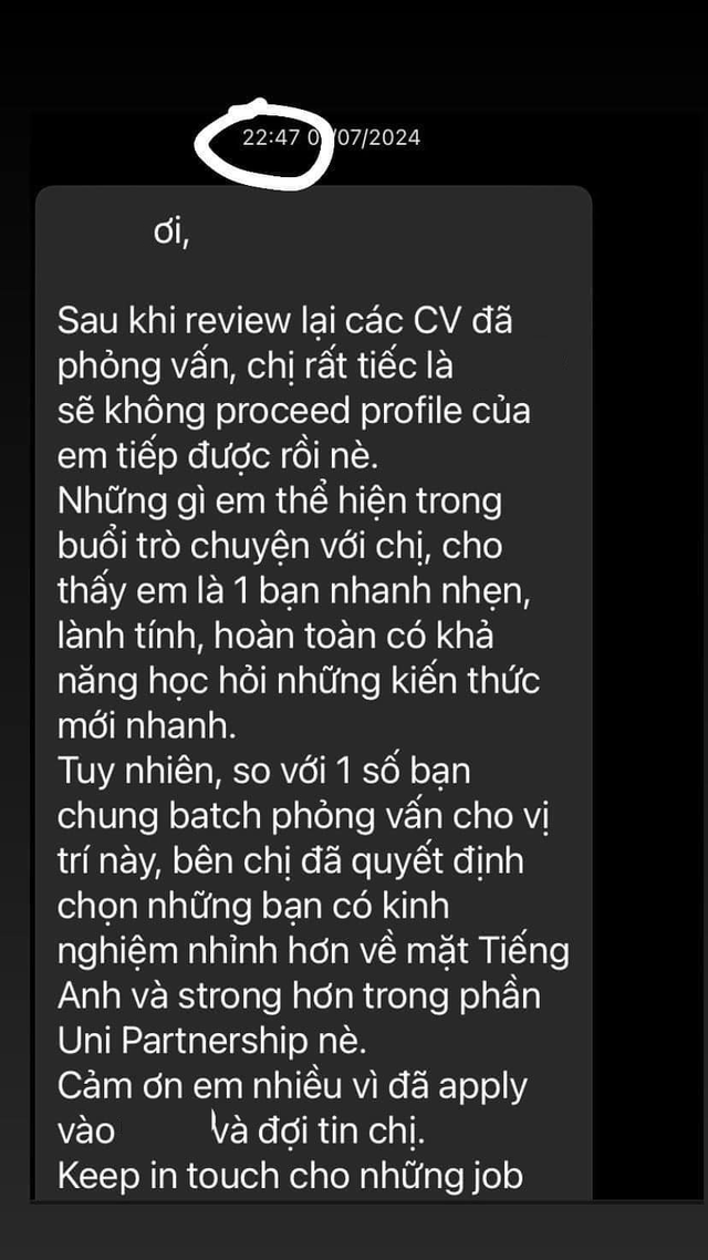 Tóm tắt vụ bóc phốt người tuyển dụng ầm ĩ vì gửi thông báo trượt phỏng vấn bằng tin nhắn lúc 11h đêm - Ảnh 4.