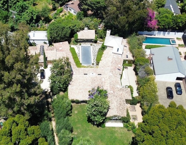 Una famosa pareja de estrellas completa los trámites de divorcio y vende una villa nupcial valorada en un billón de dólares - Foto 2.