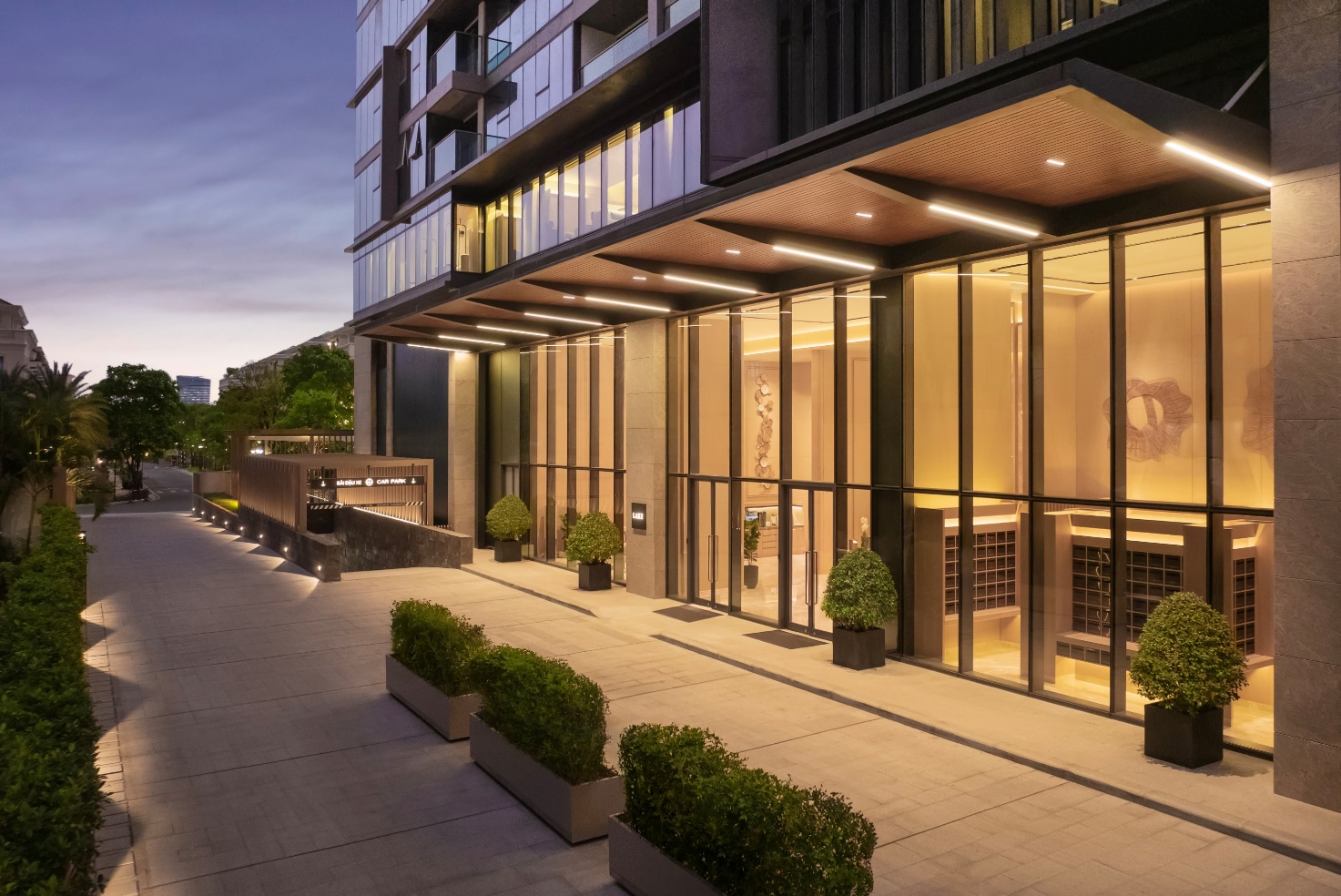 Đông Nhi và Ông Cao Thắng "khoe" cuộc sống tại khu căn hộ Marriott lớn nhất thế giới- Ảnh 1. Đông Nhi và Ông Cao Thắng "khoe" cuộc sống tại khu căn hộ Marriott lớn nhất thế giới- Ảnh 1.