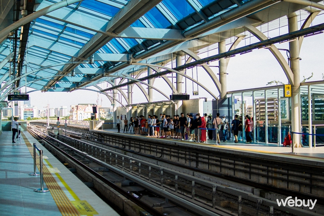 Cuối tuần đi metro Nhổn - Ga Hà Nội: Lướt nhanh, điều hòa mát, vẫn đang miễn phí vé- Ảnh 19.