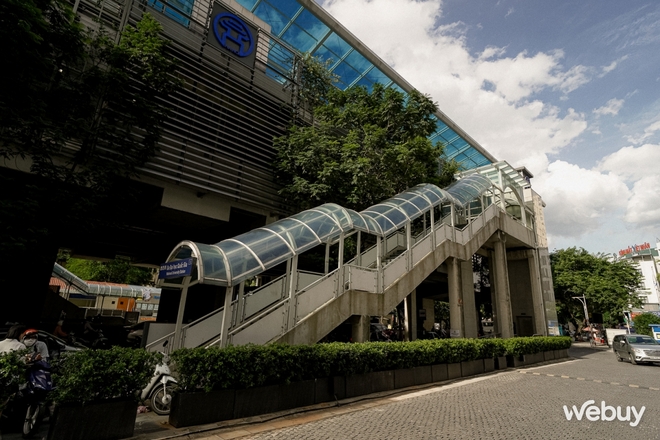 Cuối tuần đi metro Nhổn - Ga Hà Nội: Lướt nhanh, điều hòa mát, vẫn đang miễn phí vé- Ảnh 1.