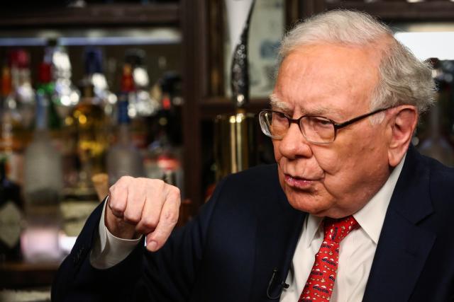 Bán Apple là pha chốt lời thành công nhất của Warren Buffett: Kiếm 189 tỷ USD trong 7 năm, thương vụ "đỉnh" nhất sự nghiệp của nhà đầu tư ghét cổ phiếu công nghệ- Ảnh 1.