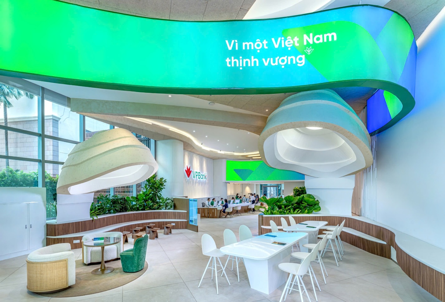 VPBank tạo sự khác biệt với chi nhánh Flagship đầu tiên- Ảnh 2.