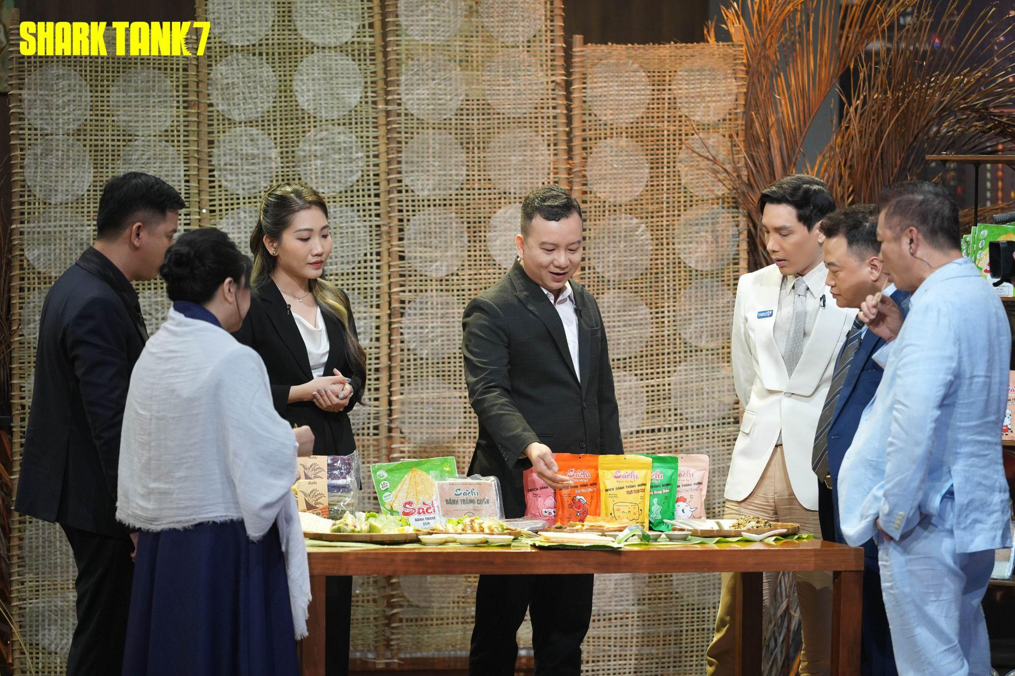 Snack bánh tráng ăn vặt “kiểu mới” lần đầu gọi vốn Shark Tank 7- Ảnh 3.