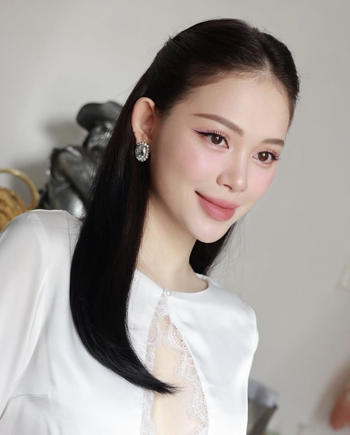 Cam thường “ác” với Linh Rin- Ảnh 4.