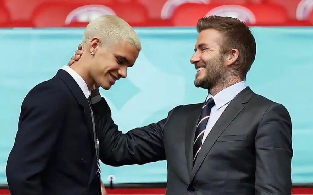 David Beckham "chào thua" trước cậu quý tử