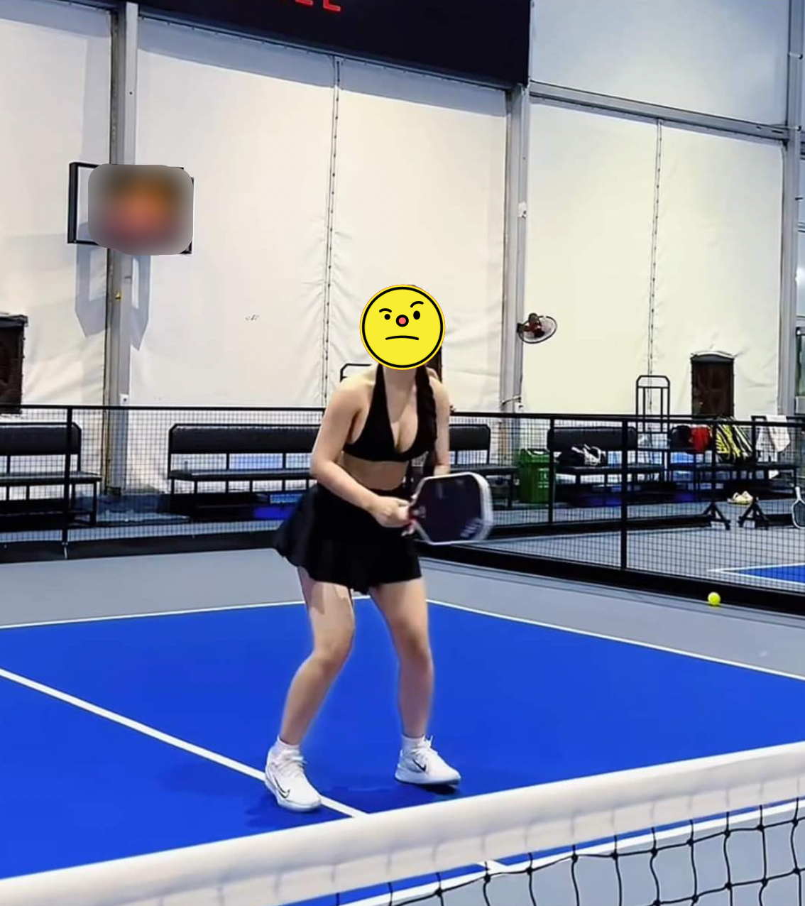 Vụ gái xinh bị chụp lén trên sân Pickleball gây tranh cãi nhất hiện nay: Oan uổng quá- Ảnh 1.