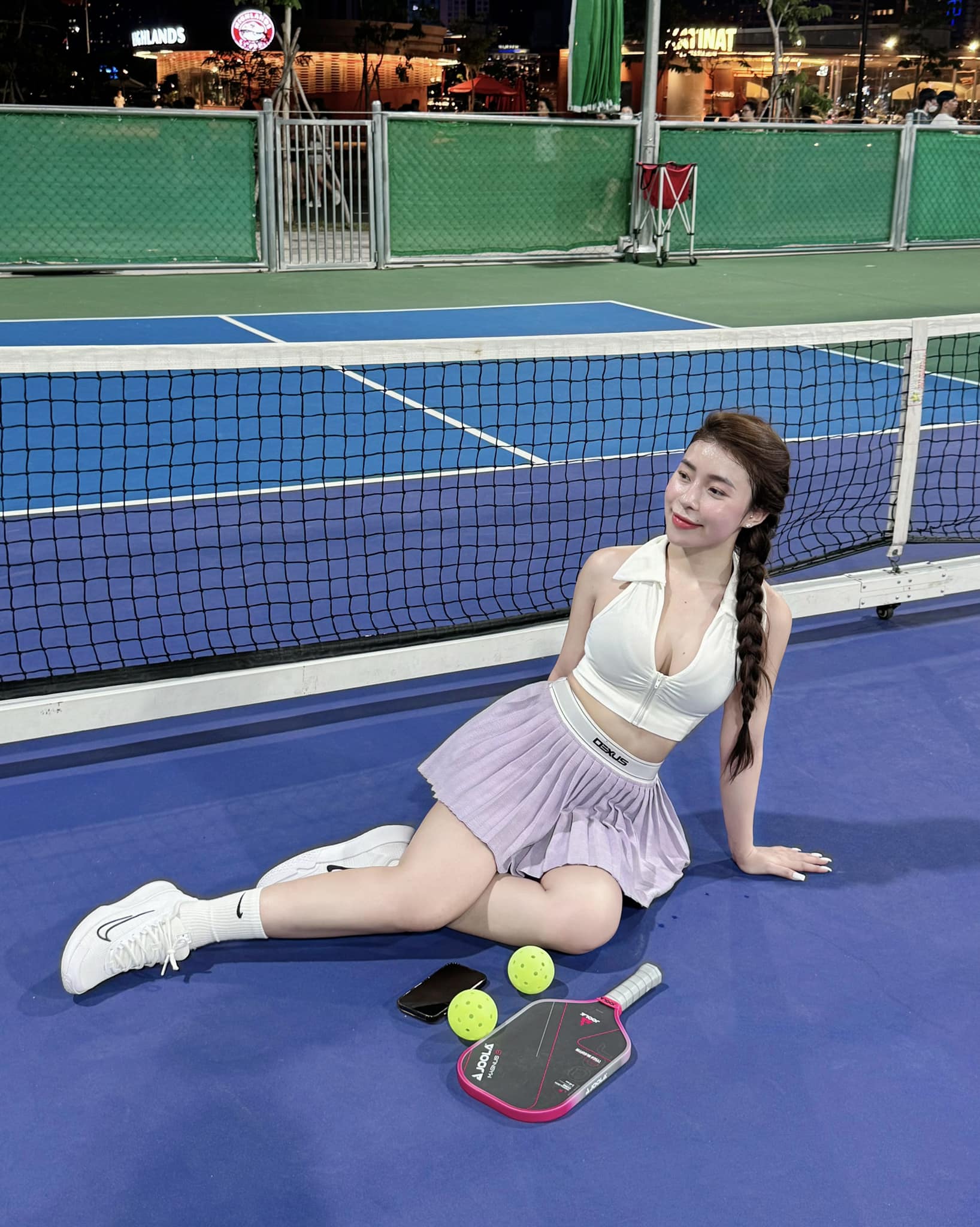 Danh tính và chia sẻ của cô gái mặc đồ tập hở bạo khiến giới mê pickleball gánh "tai tiếng"- Ảnh 4.